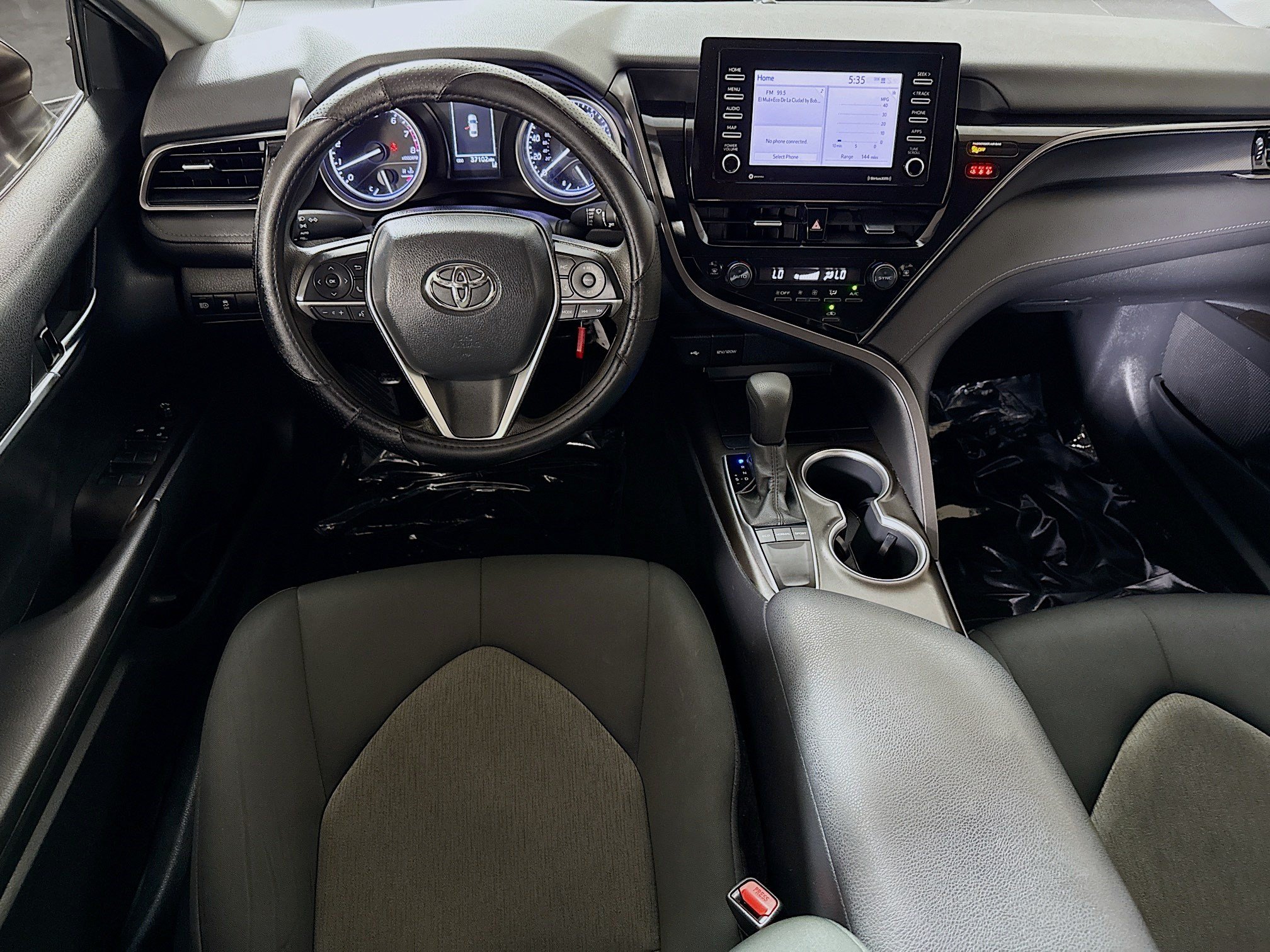 Used 2022 Toyota Camry LE FWD image 17