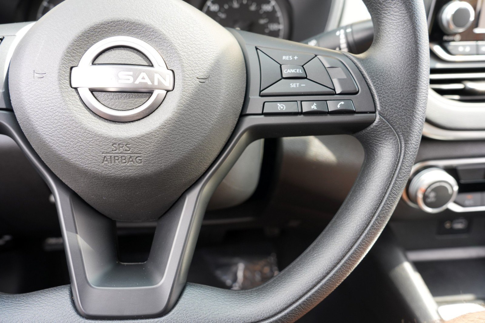 Used 2024 Nissan Altima 2.5 S FWD image 19