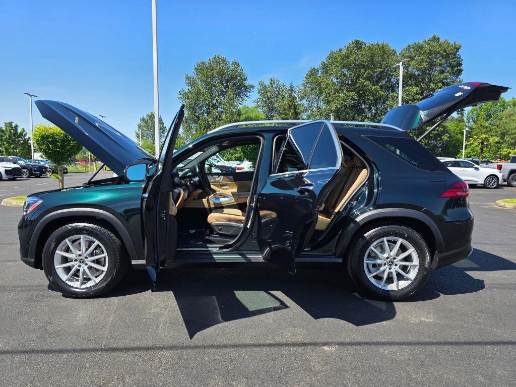 Used 2024 Mercedes-Benz GLE 350 4MATIC w/ Driver Assistance Package image 12