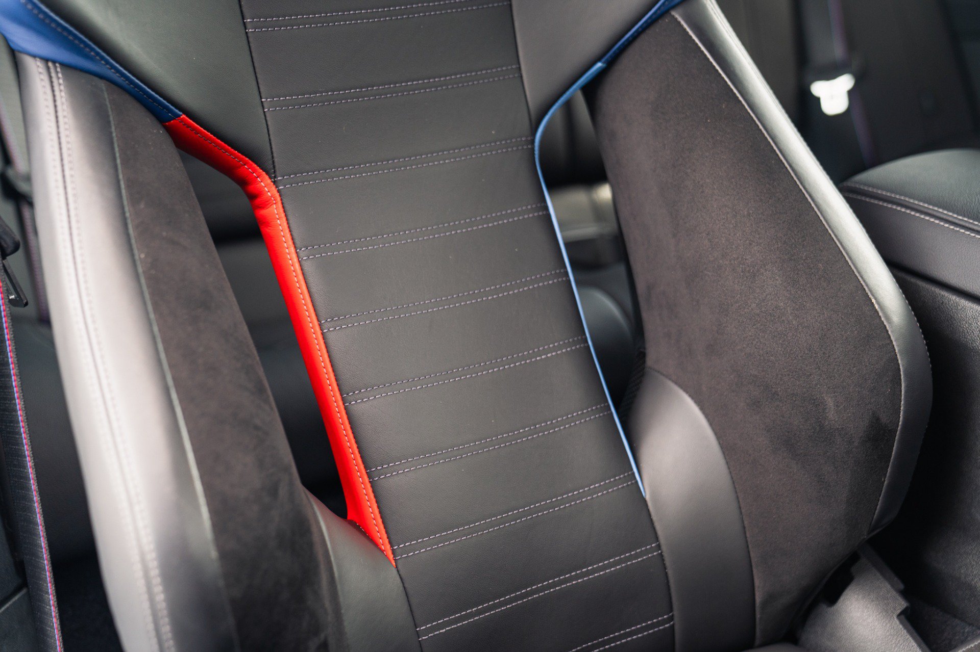Used 2024 BMW M2 w/ Carbon Package RWD image 34