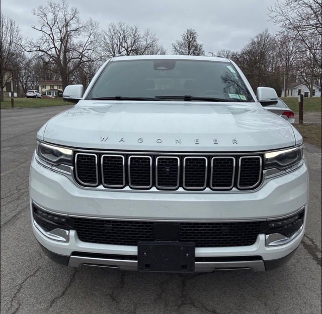 Used 2022 Jeep Wagoneer Series III w/ Premium Group I image 7