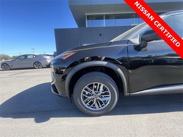 Certified 2025 Nissan Rogue S image 10