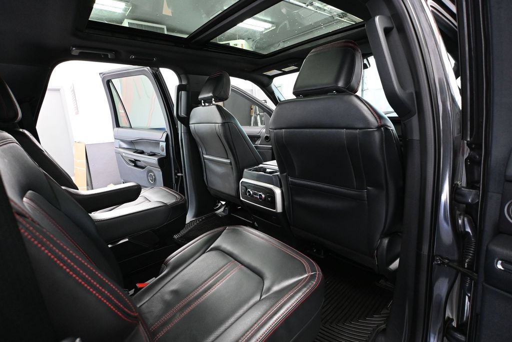 Used 2022 Ford Expedition Max Limited w/ Equipment Group 303A AWD/4WD image 50