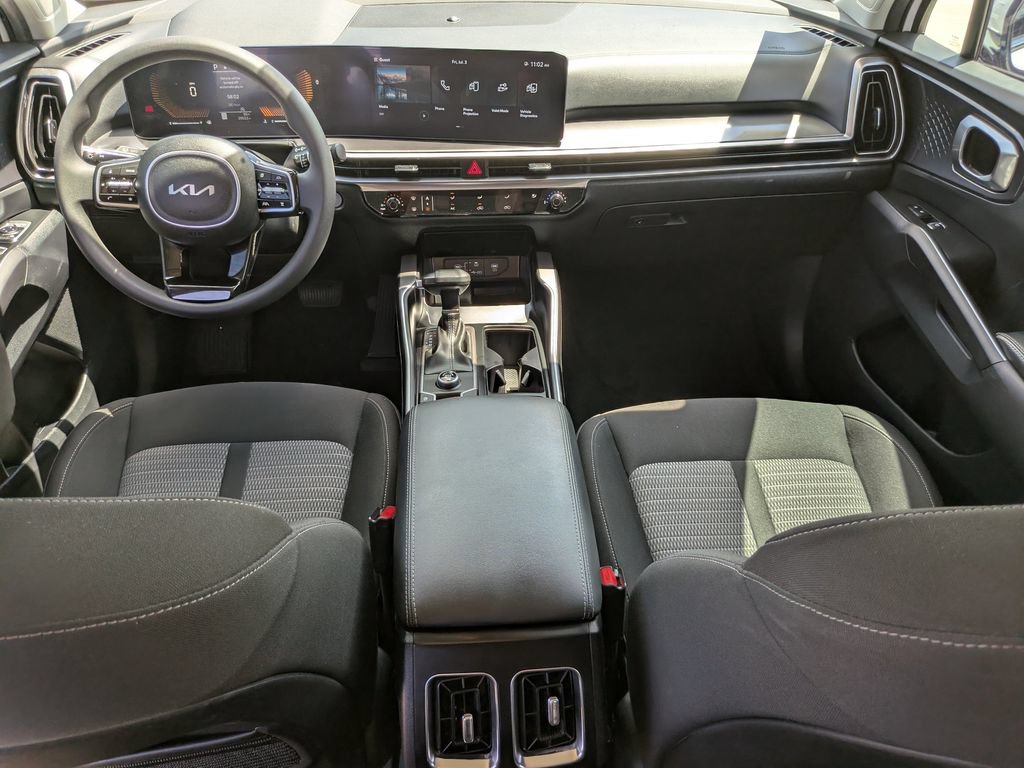 Certified 2024 Kia Sorento LX FWD image 14