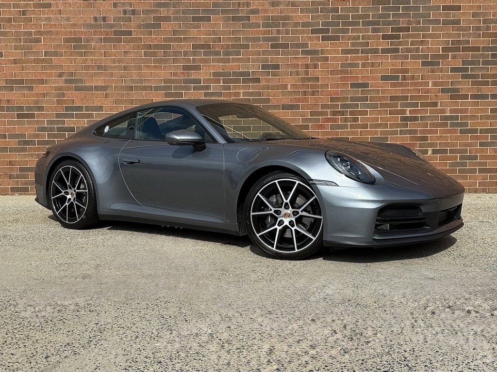 Certified 2025 Porsche 911 Carrera T image 9