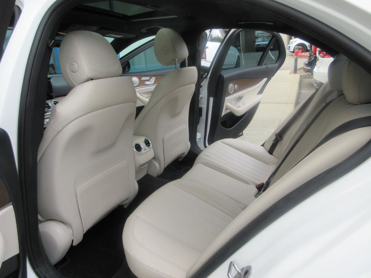 Used 2021 Mercedes-Benz E 350 Sedan image 36