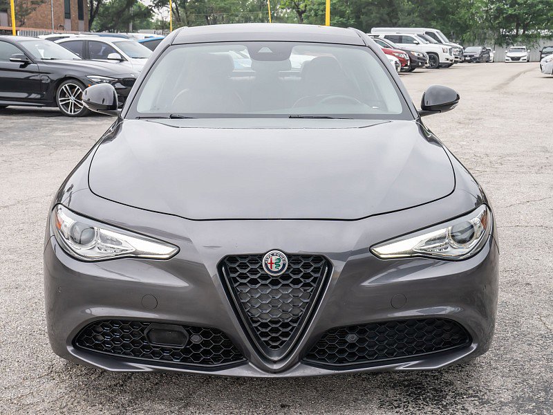 Used 2021 Alfa Romeo Giulia Sprint w/ Nero Edizione RWD image 2