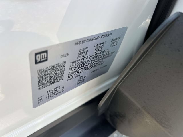 Used 2025 Chevrolet Trax LS w/ LS Convenience Package FWD image 17