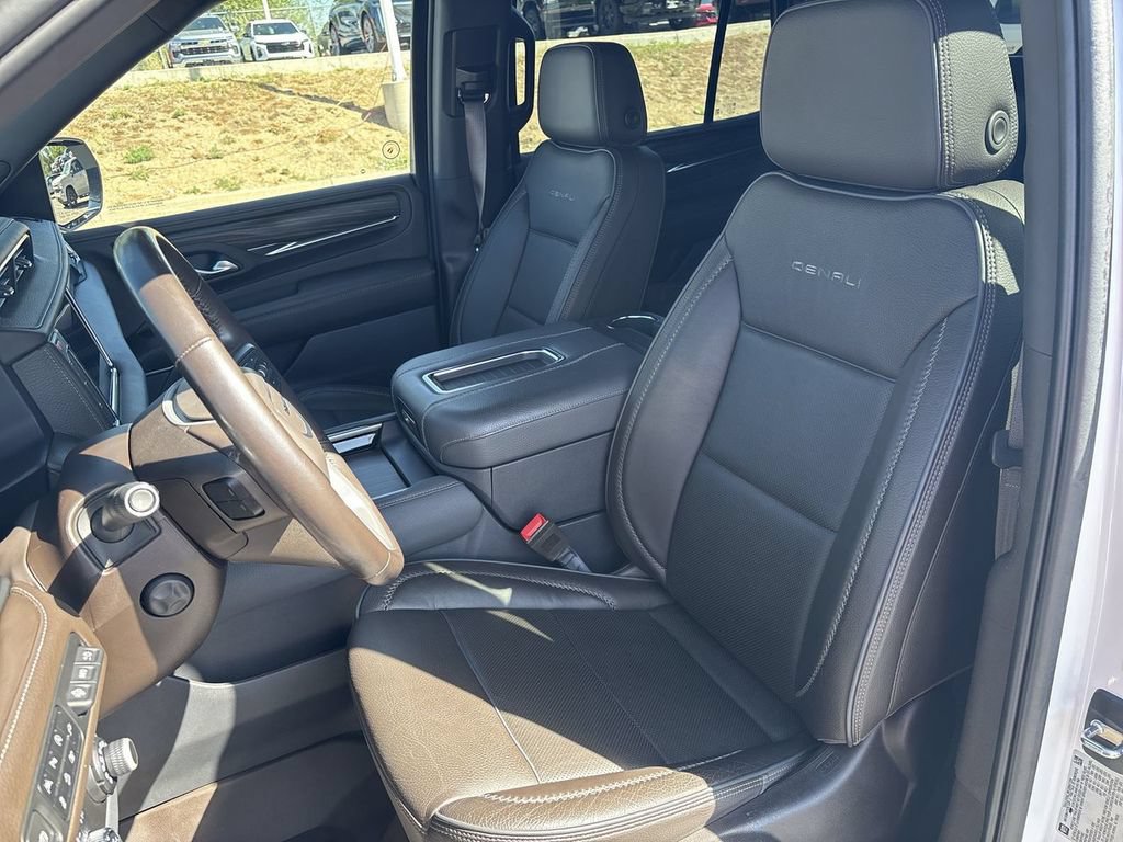 Used 2022 GMC Yukon Denali AWD/4WD image 23