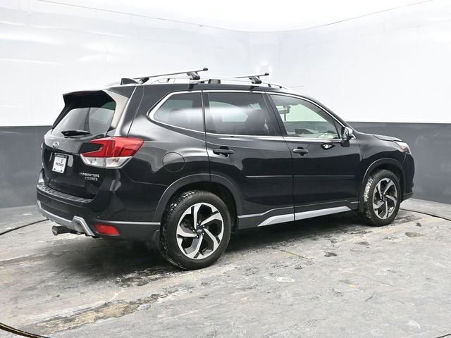 Used 2022 Subaru Forester Touring image 7
