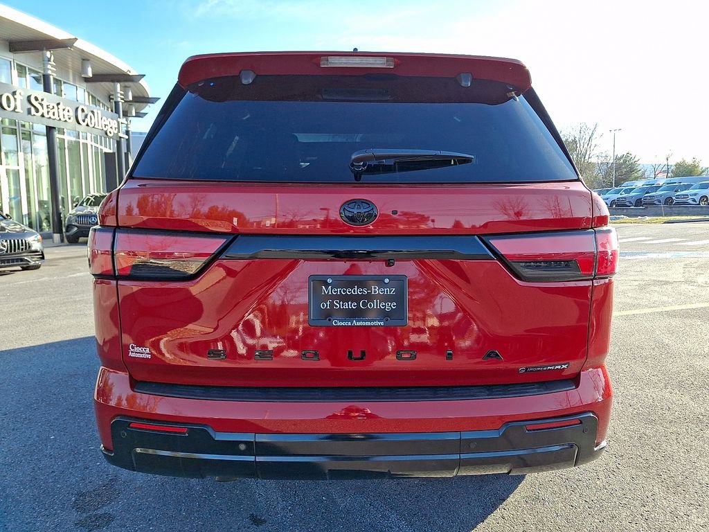 Used 2025 Toyota Sequoia Platinum image 9