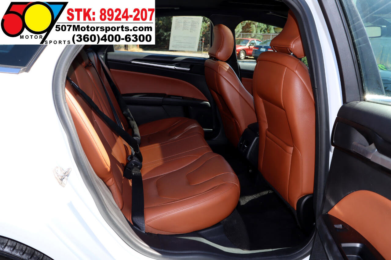 Used 2019 Ford Fusion Titanium image 16