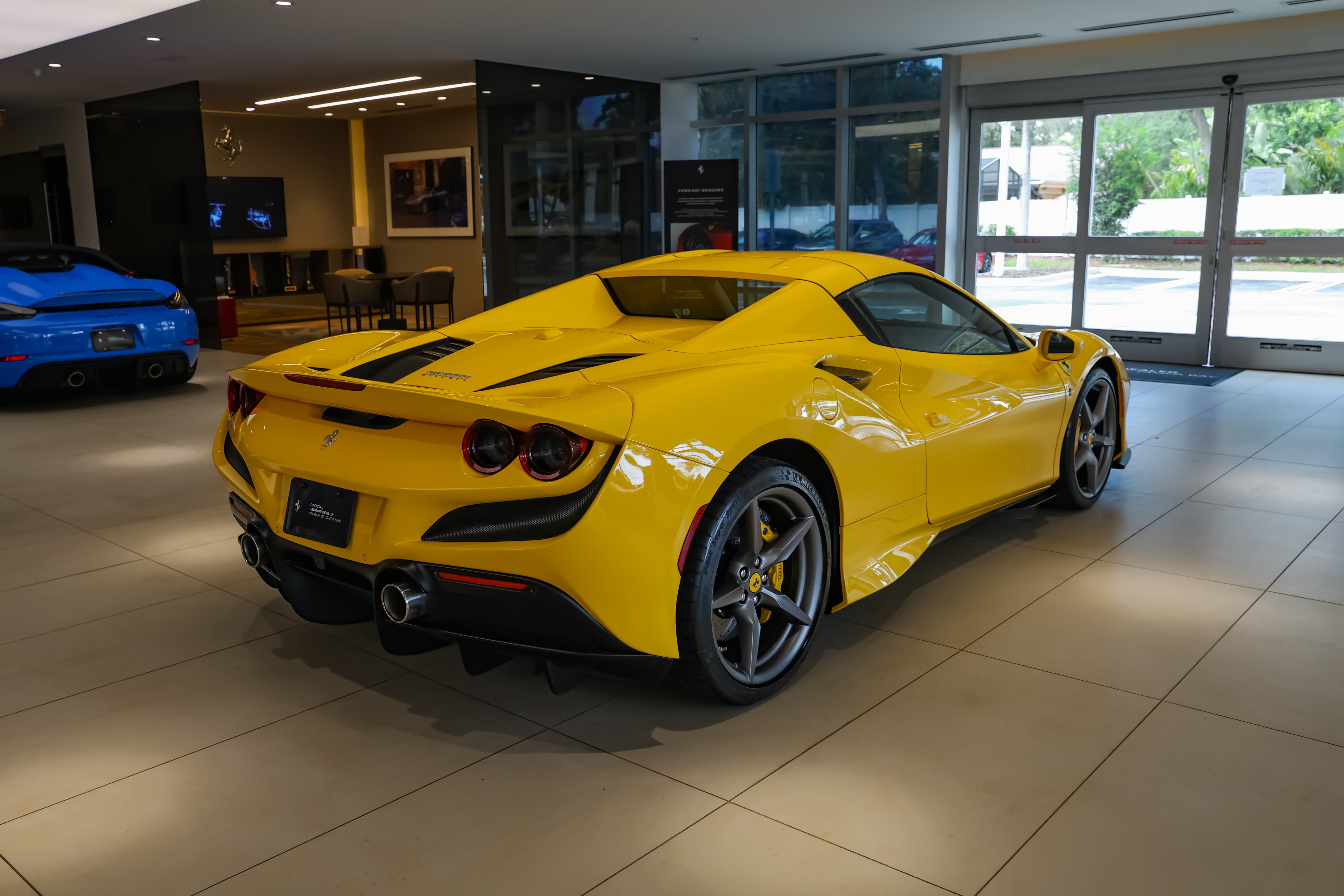 Used 2023 Ferrari F8 Tributo RWD image 38