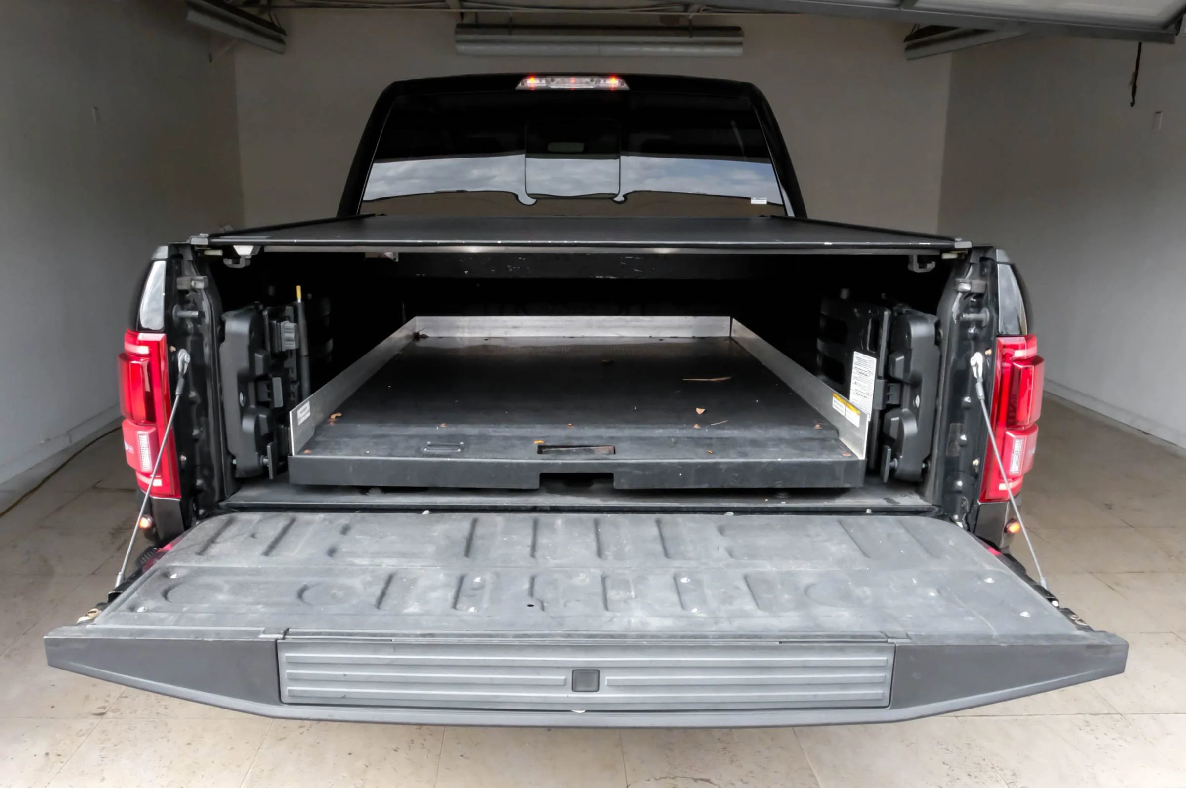 Used 2017 Ford F150 Raptor w/ Equipment Group 802A Luxury AWD/4WD image 55