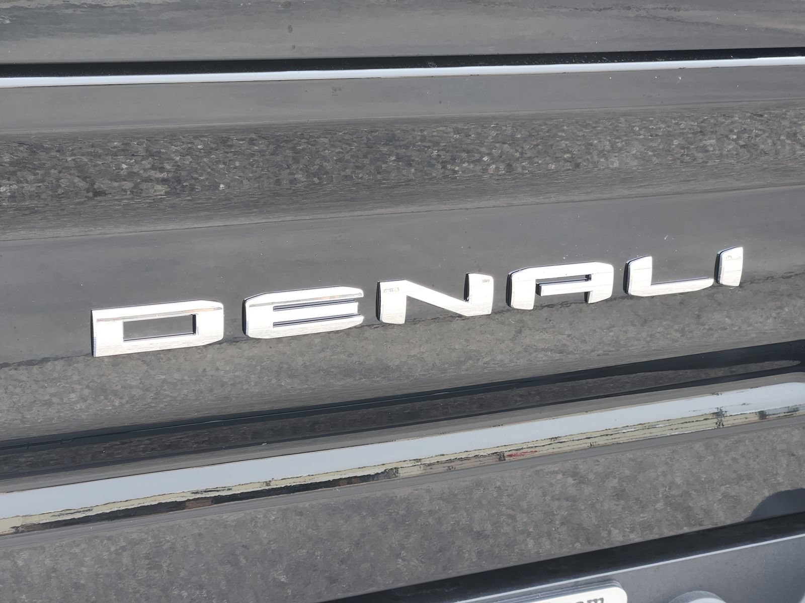 New 2026 GMC Sierra 2500 Denali w/ Denali Reserve Package AWD/4WD image 13