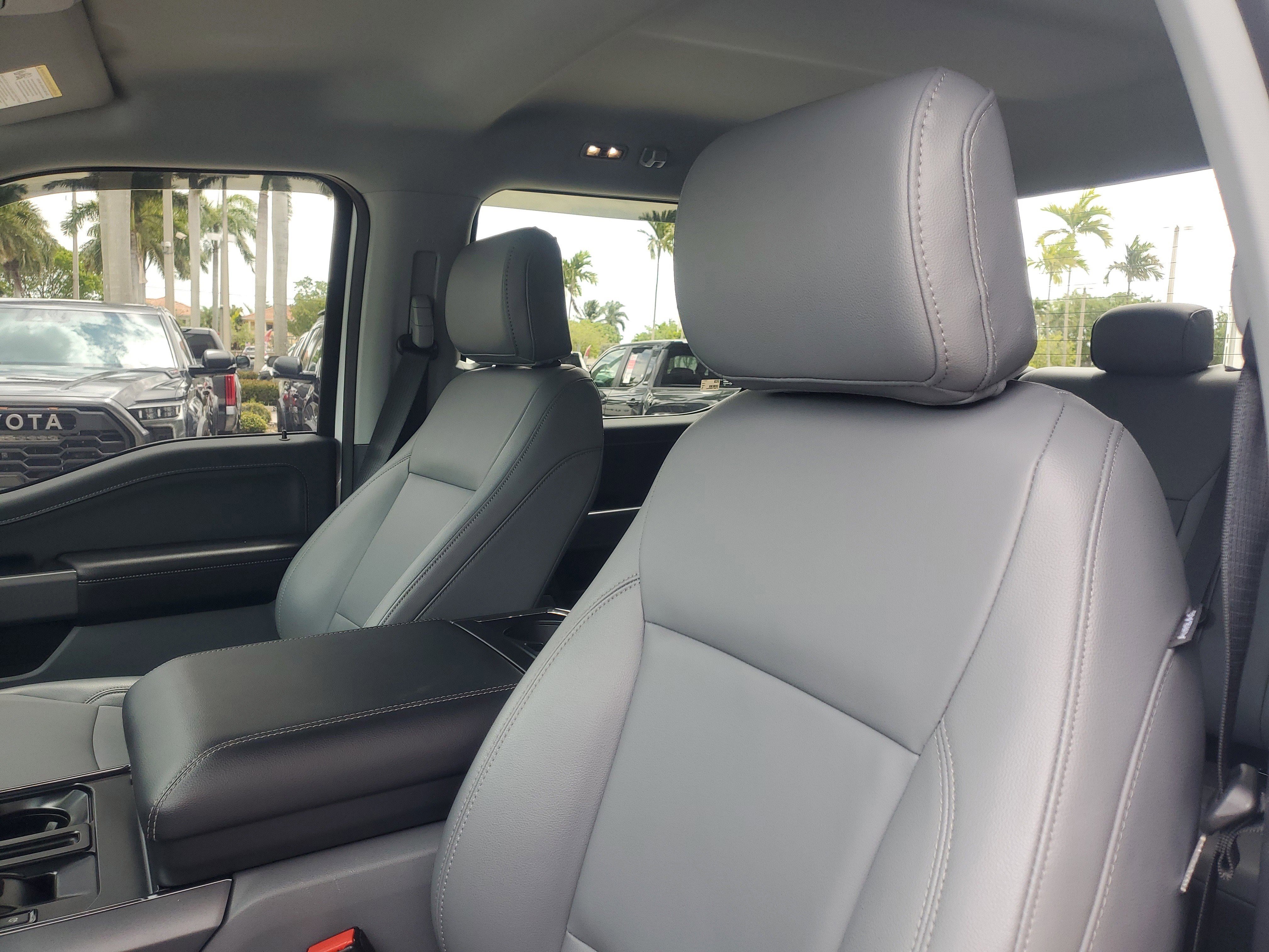 Used 2025 Ford F150 Lightning Flash AWD/4WD image 16