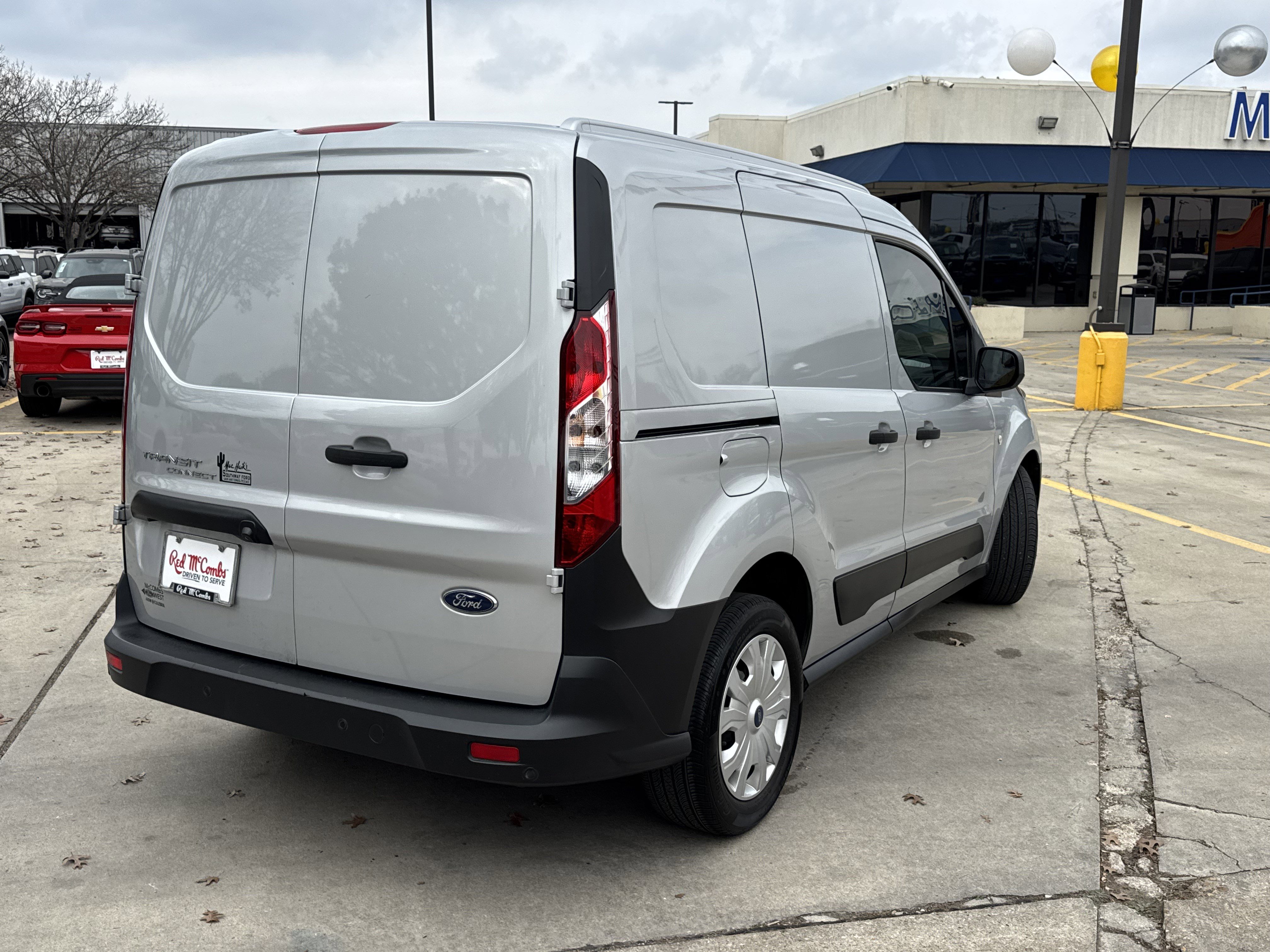 Used 2023 Ford Transit Connect XL image 7