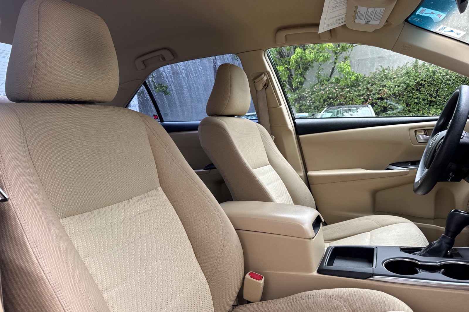 Used 2015 Toyota Camry LE FWD image 30