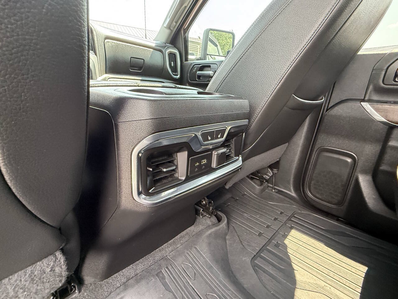 Used 2020 GMC Sierra 2500 Denali w/ Denali Ultimate Package AWD/4WD image 27