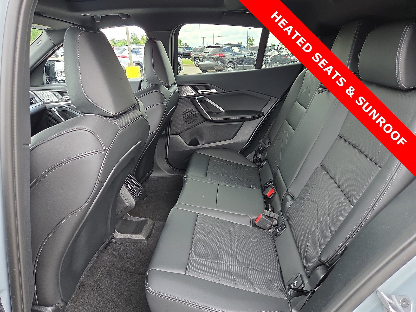 Used 2025 BMW X2 M35i AWD/4WD image 10