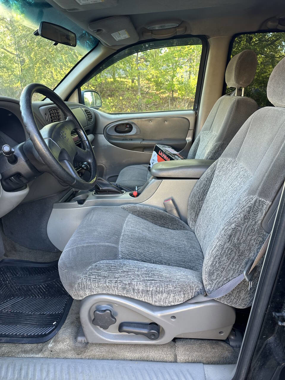 Used 2002 Chevrolet TrailBlazer LS w/ Preferred Equipment Group RWD image 8