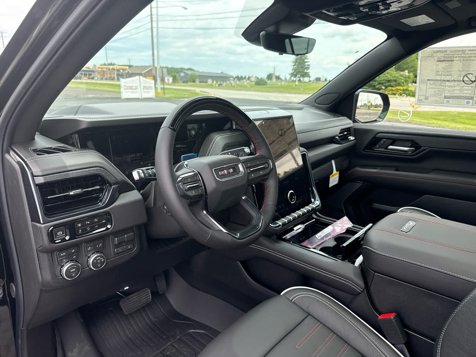New 2026 GMC Yukon XL AT4 Ultimate w/ LPO, Floor Liner Package AWD/4WD image 12