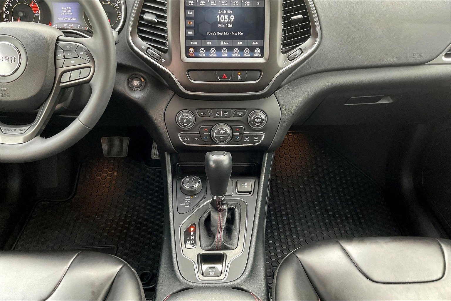 Used 2022 Jeep Cherokee Trailhawk w/ Trailer Tow Group image 7