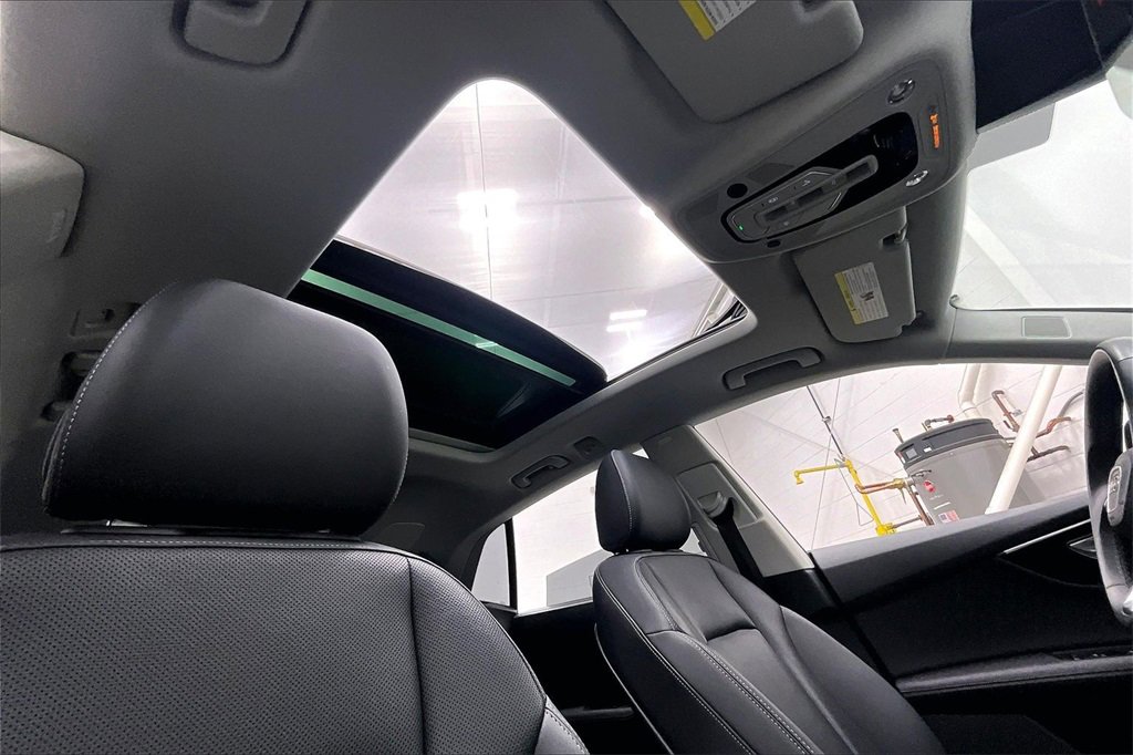 Used 2023 Audi Q8 Premium Plus w/ Premium Plus Package image 17