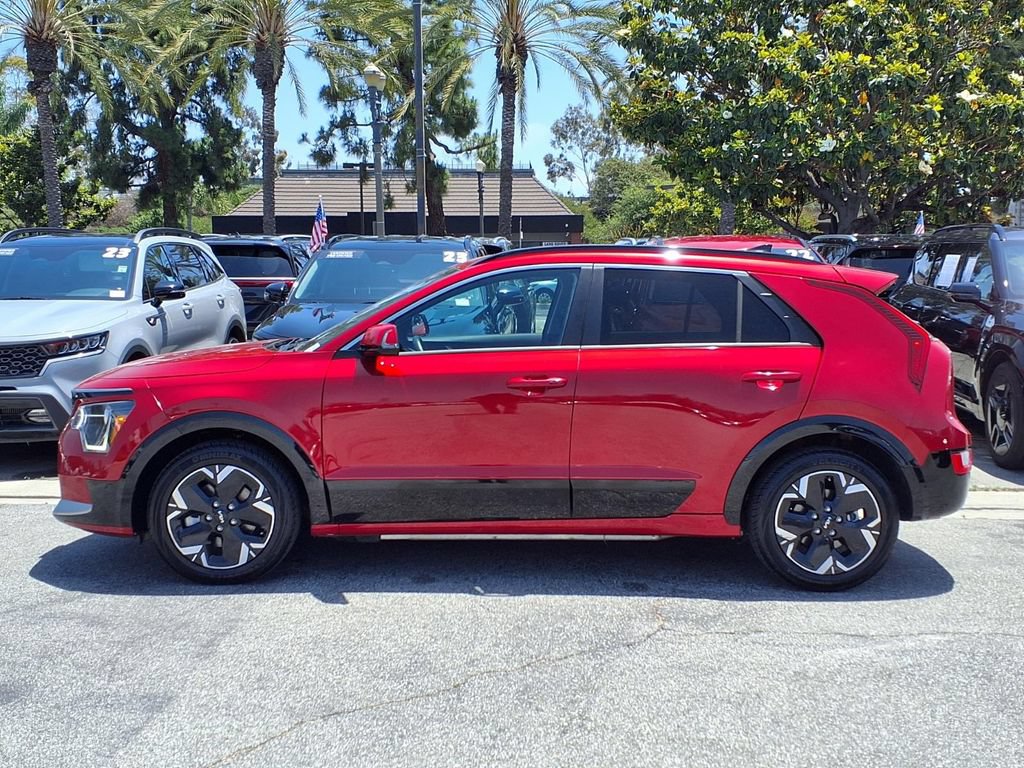 Used 2023 Kia Niro Wind FWD image 2