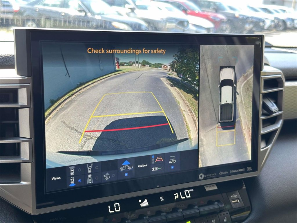 Used 2024 Toyota Tundra Limited image 4
