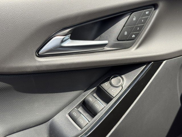 New 2027 Chevrolet Equinox RS w/ Convenience Package III AWD/4WD image 19