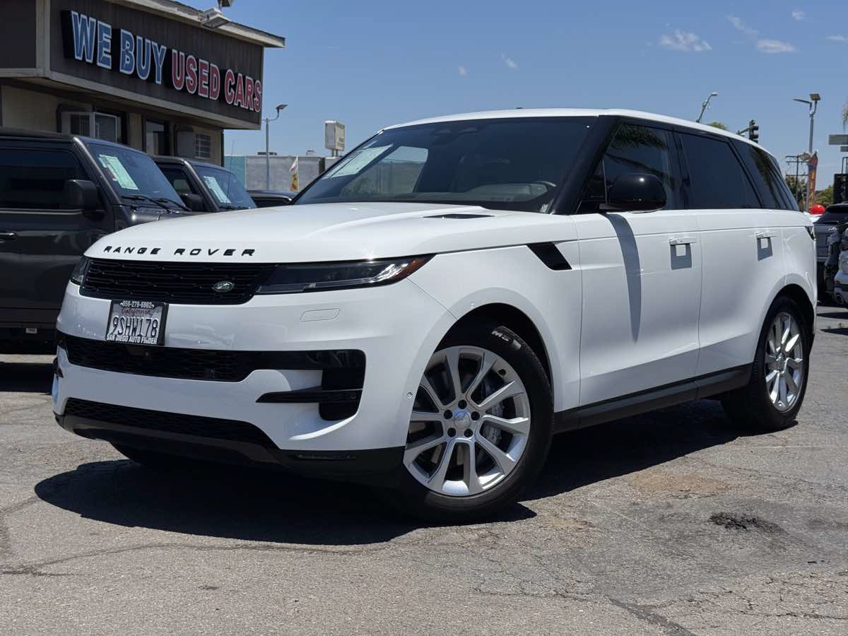 Used 2025 Land Rover Range Rover Sport SE AWD/4WD image 2