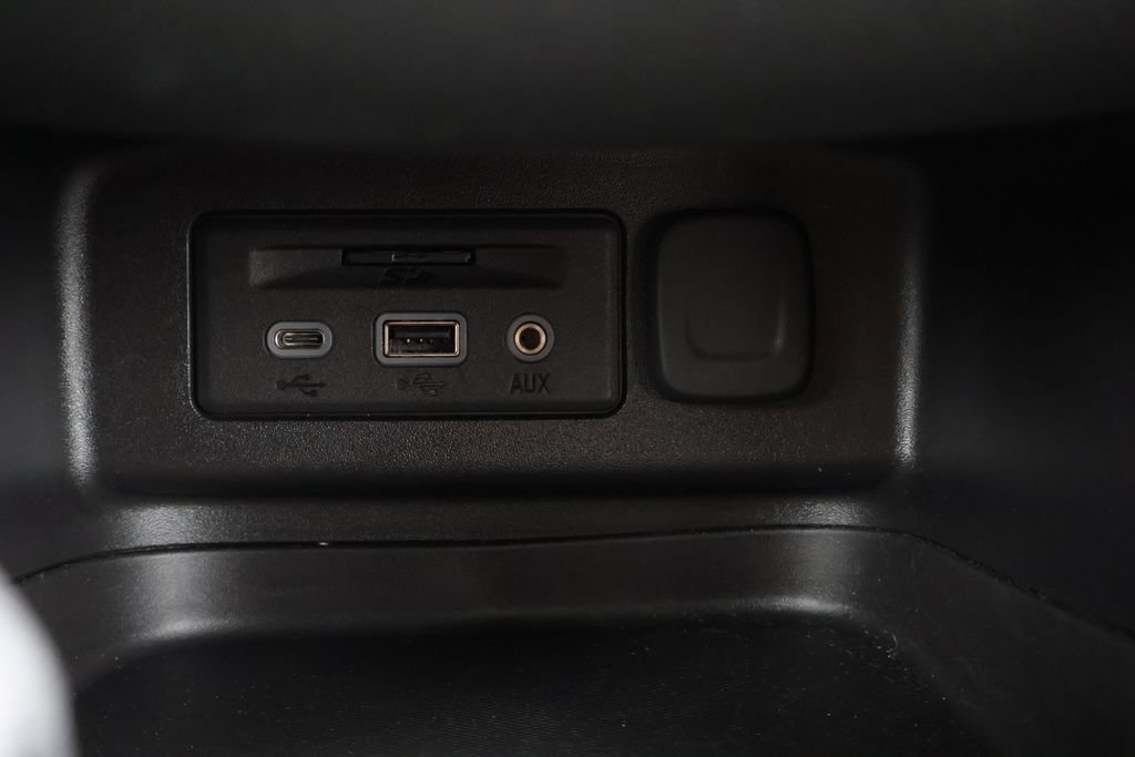 Used 2024 Chevrolet Equinox RS FWD image 24