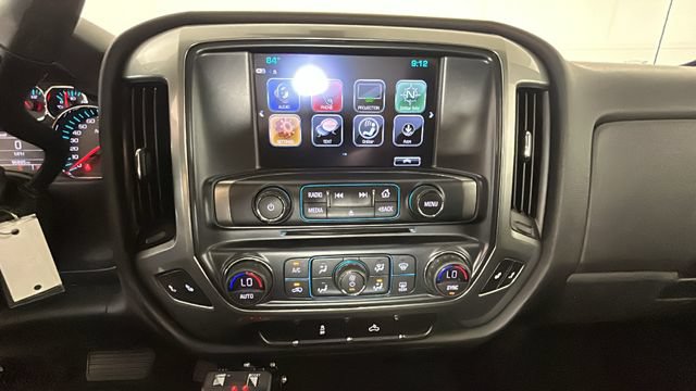 Used 2018 Chevrolet Silverado 1500 LT w/ All Star Edition AWD/4WD image 22