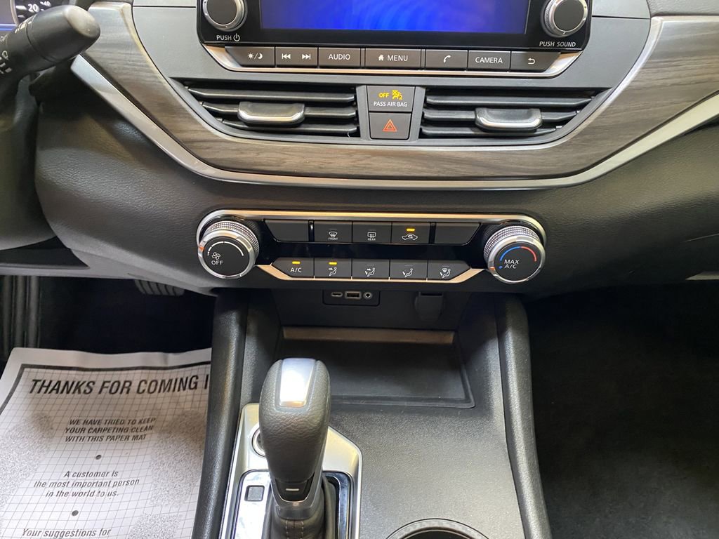 Used 2025 Nissan Altima 2.5 SV FWD image 38