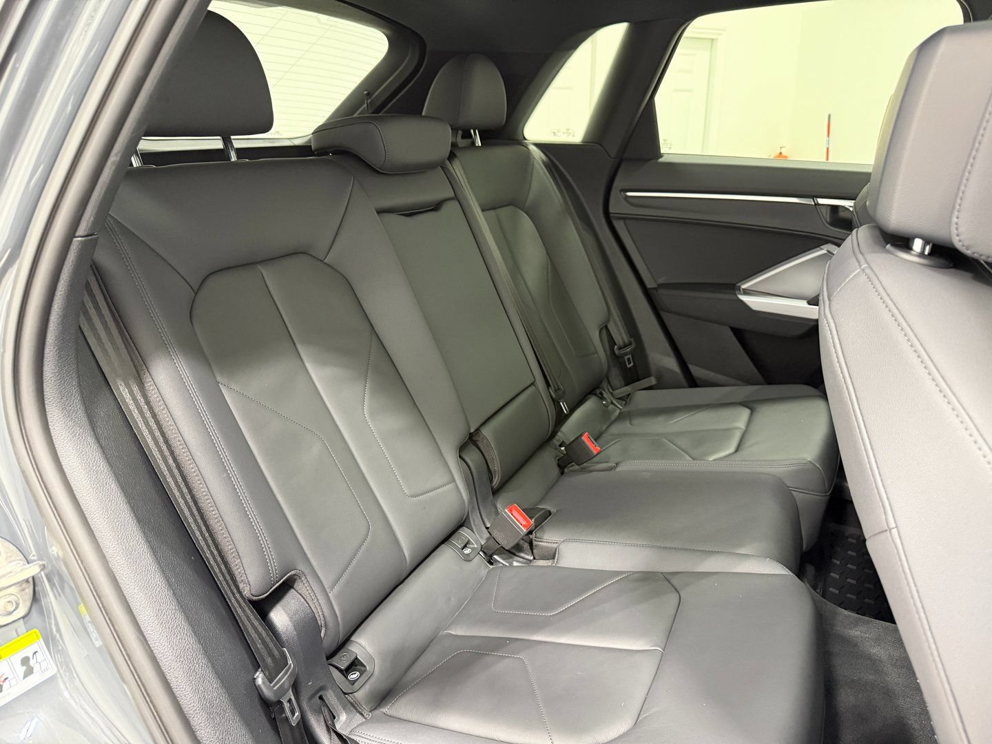 Used 2020 Audi Q3 2.0T Premium w/ Convenience Package AWD/4WD image 33