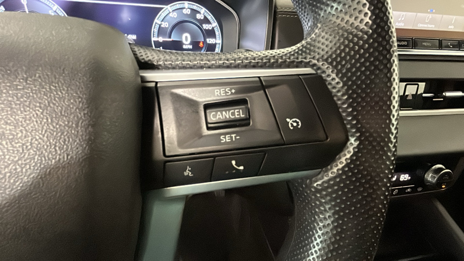 Used 2023 Mitsubishi Outlander ES AWD/4WD image 19