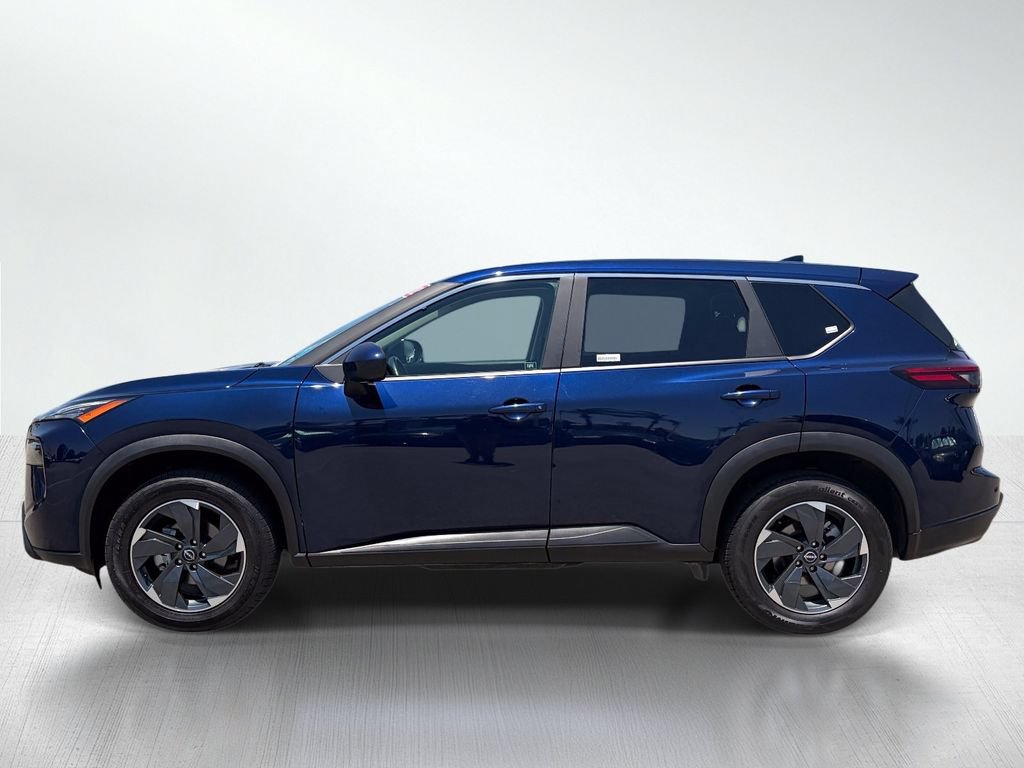Used 2025 Nissan Rogue SV AWD/4WD image 2