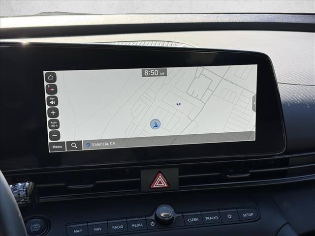 Certified 2025 Hyundai Elantra SEL FWD image 13
