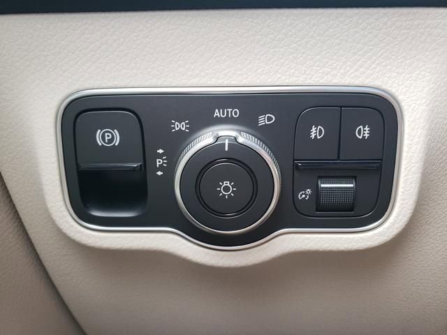 New 2025 Mercedes-Benz GLB 250 4MATIC image 25