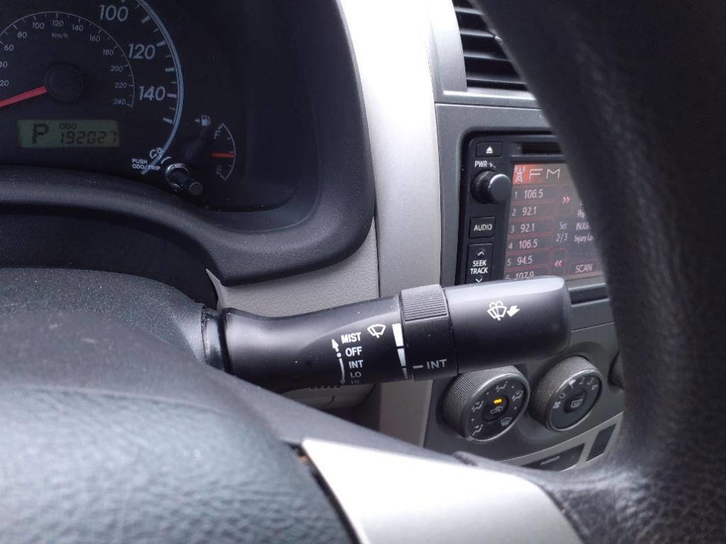 Used 2013 Toyota Corolla LE Special Edition FWD image 17