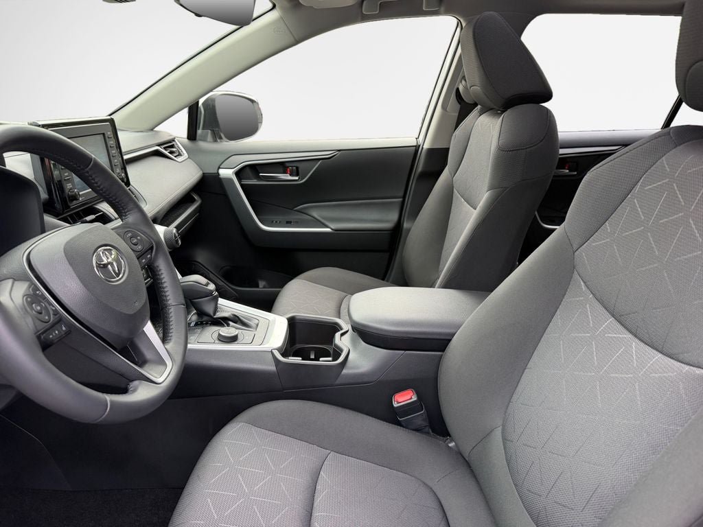 Used 2022 Toyota RAV4 XLE w/ Convenience Package AWD/4WD image 12