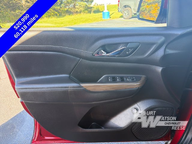Used 2021 GMC Acadia SLE w/ Driver Convenience Package FWD image 12