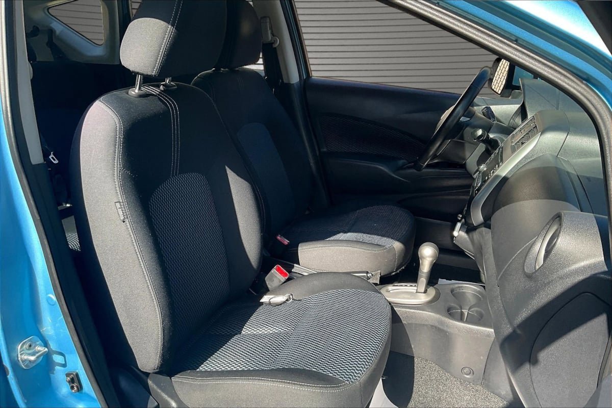 Used 2014 Nissan Versa Note SV w/ SL Package FWD image 27