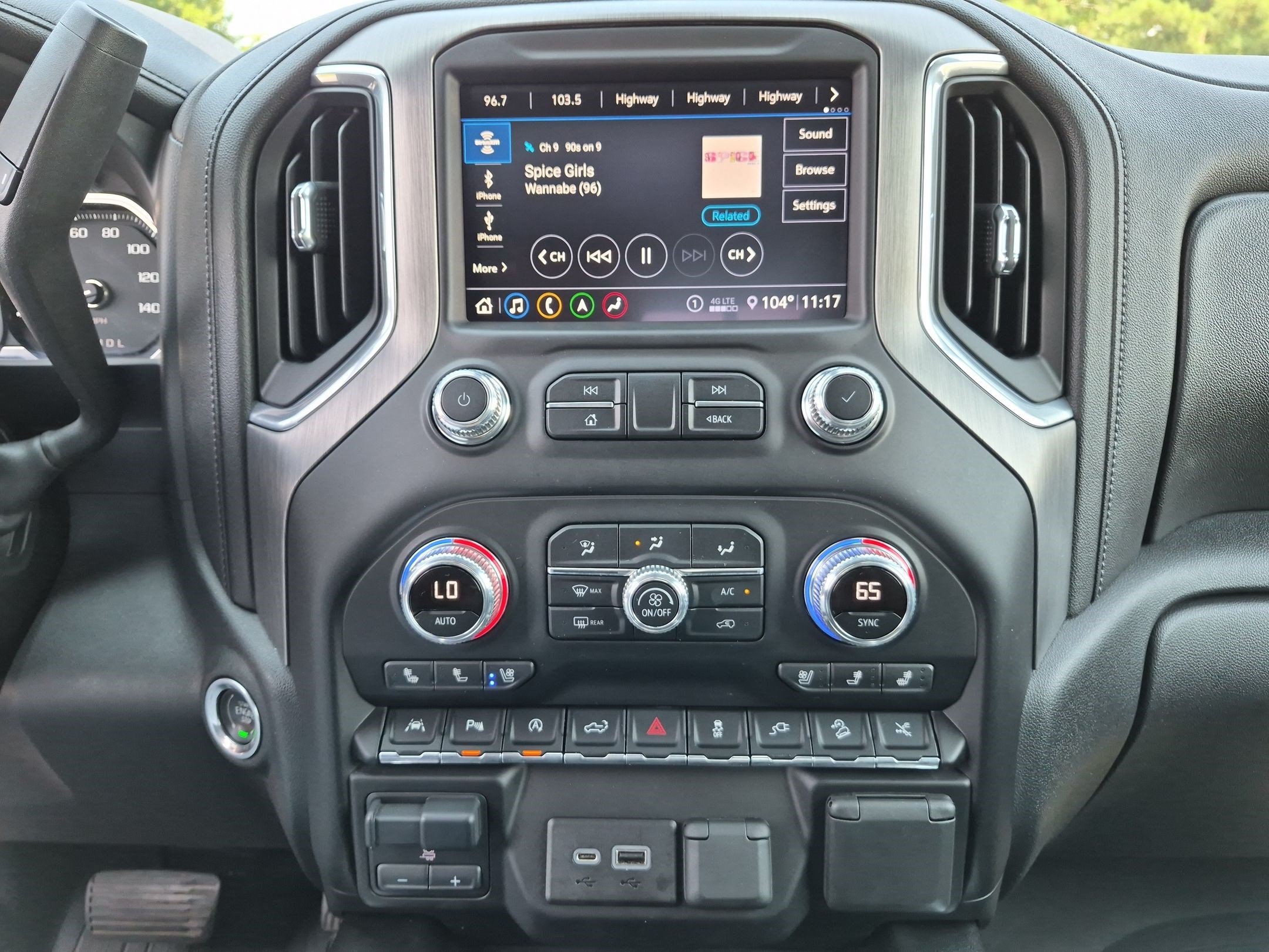 Used 2020 GMC Sierra 1500 Denali w/ Denali Ultimate Package AWD/4WD image 22