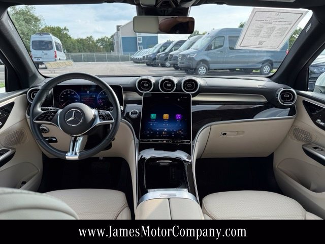 Certified 2025 Mercedes-Benz GLC 300 4MATIC image 17
