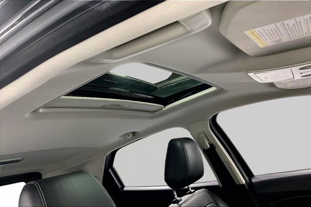 Used 2022 Ford EcoSport Titanium w/ Interior Protection Package image 4