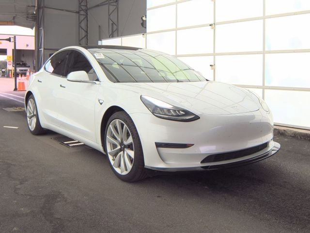 Used 2020 Tesla Model 3 Standard Range RWD image 3