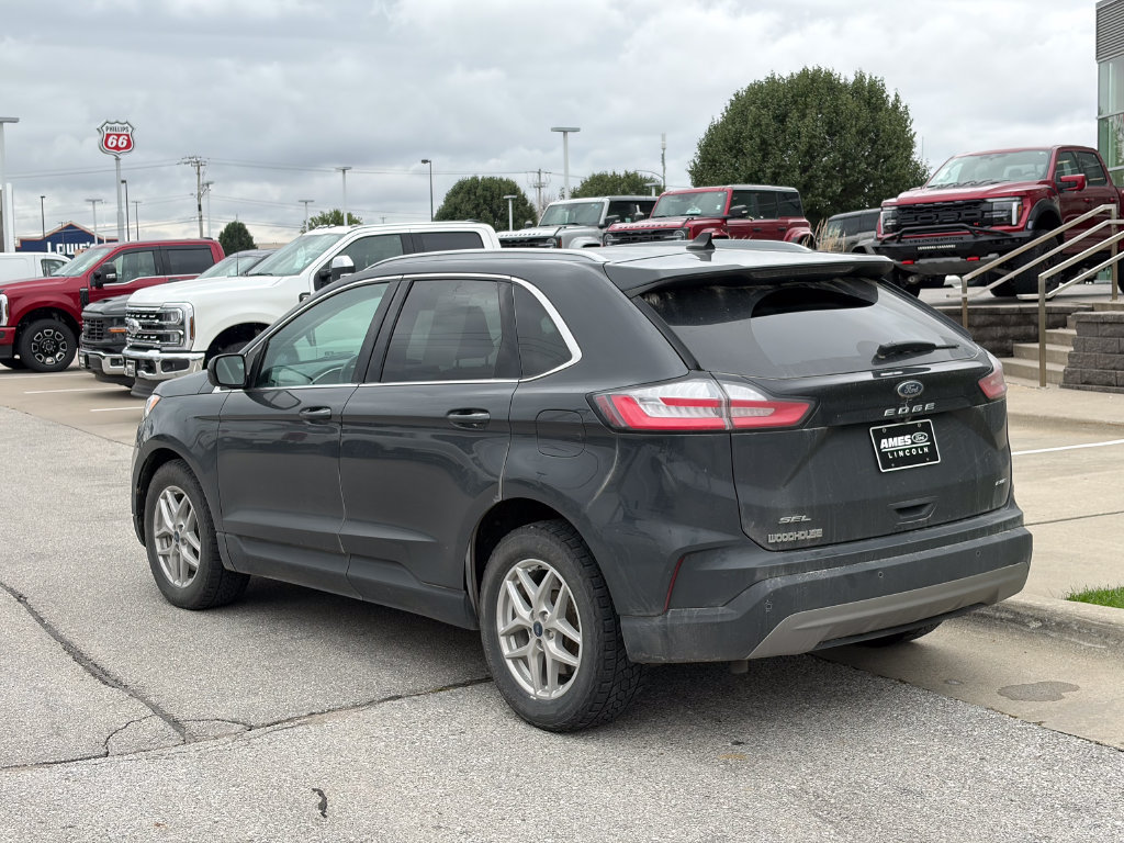 Used 2021 Ford Edge SEL w/ Convenience Package AWD/4WD image 4