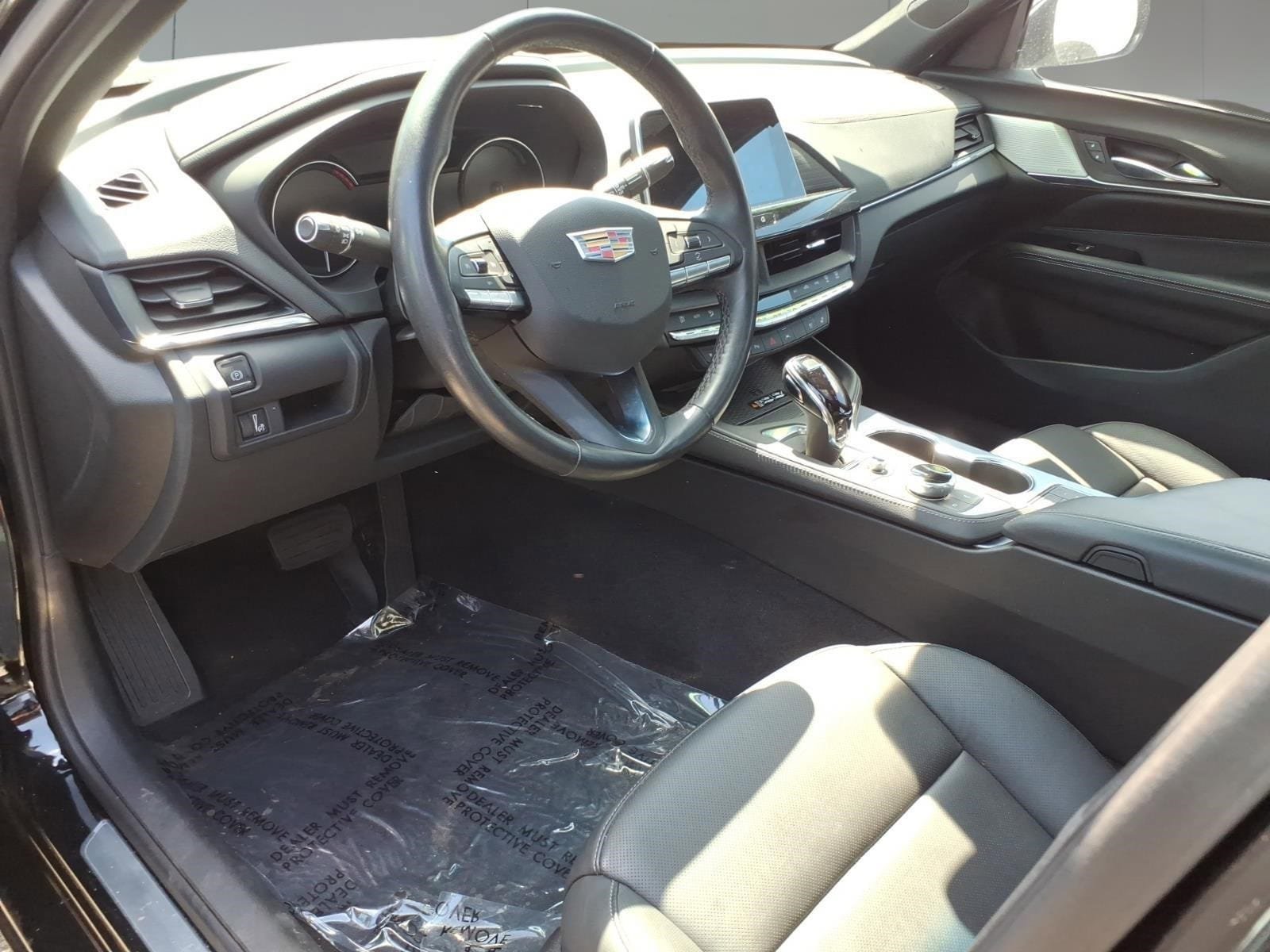 Used 2025 Cadillac CT4 Premium Luxury RWD image 9